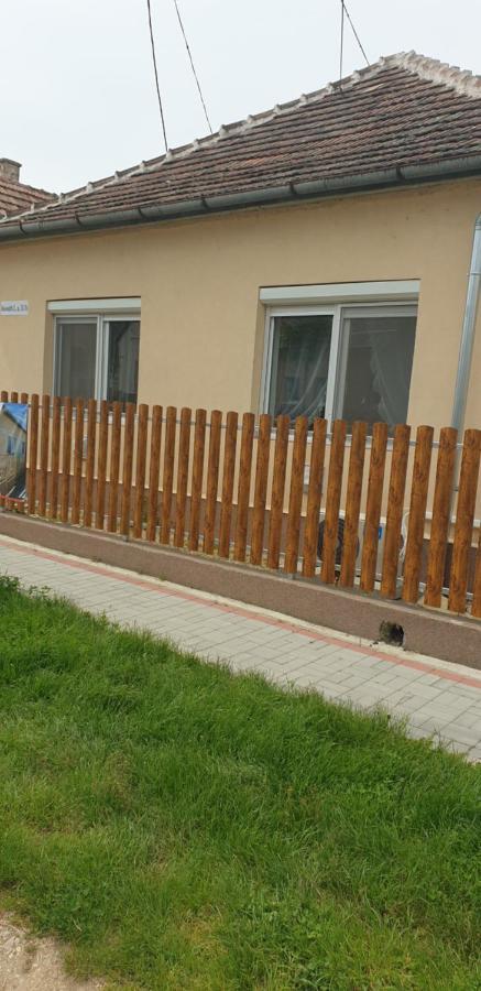 Napfény Apartmanház Balatonberény Kültér fotó